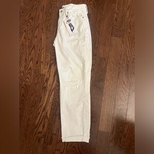 Levi’s mid rise/slim boyfriend